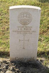 Ismailia War Memorial Cemetery - White, J H